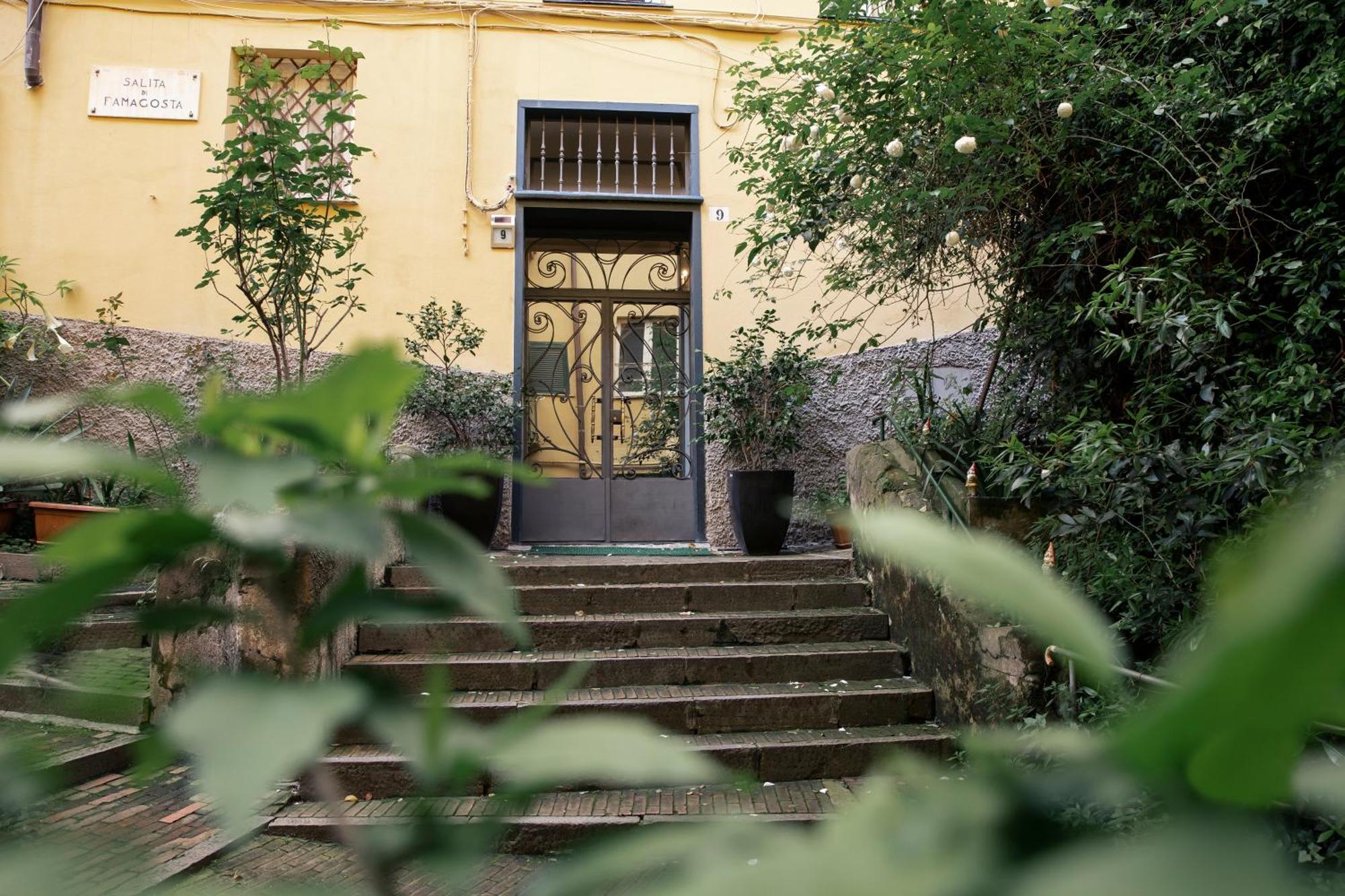 Casa Del Borgo Apartment Genua